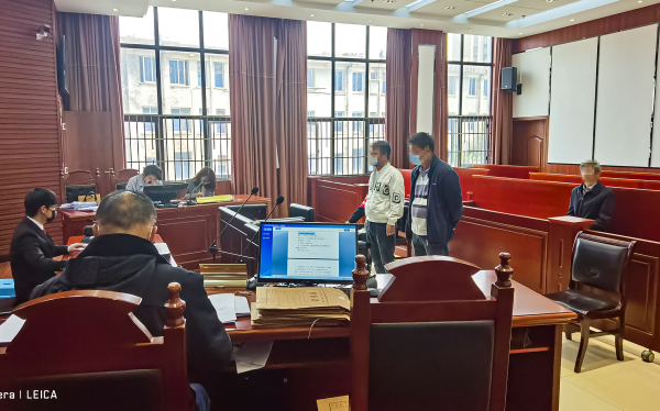 兴义市人民检察院邀请人民监督员观摩庭审现场，“零距离”监督检察官出庭支持公诉