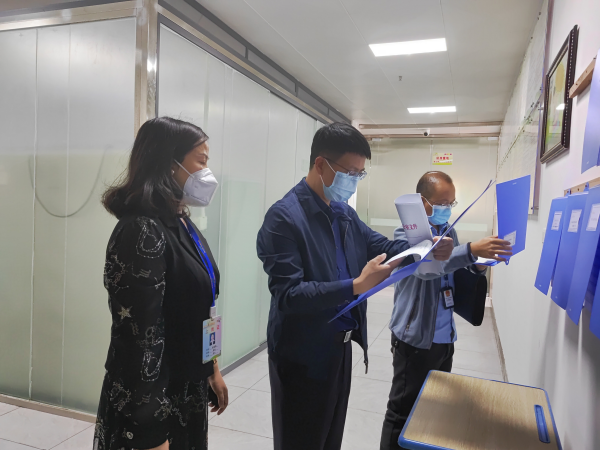 罗华检察长深入学校调研督导食品安全工作 守护学生“舌尖上的安全”